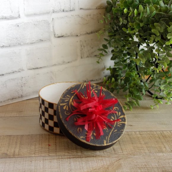 Vintage Check Small Decorative Hat Box Checked Storage Box Checked Gift Wrap Box - Picture 9 of 9